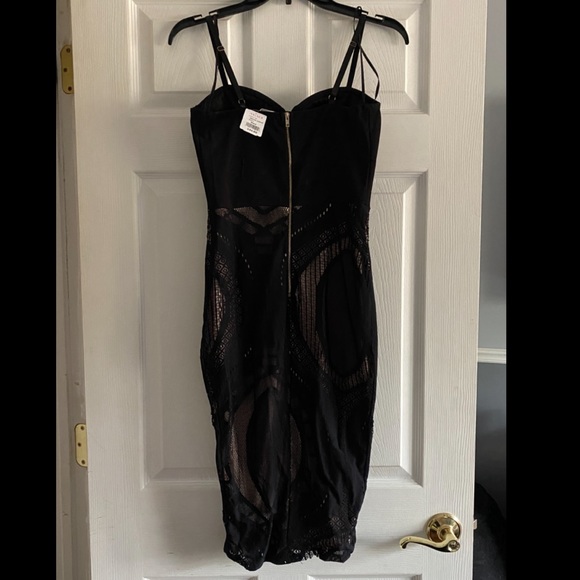 NWT BLACK BODYCON DRESS with nude lining 😍 - Picture 3 of 5